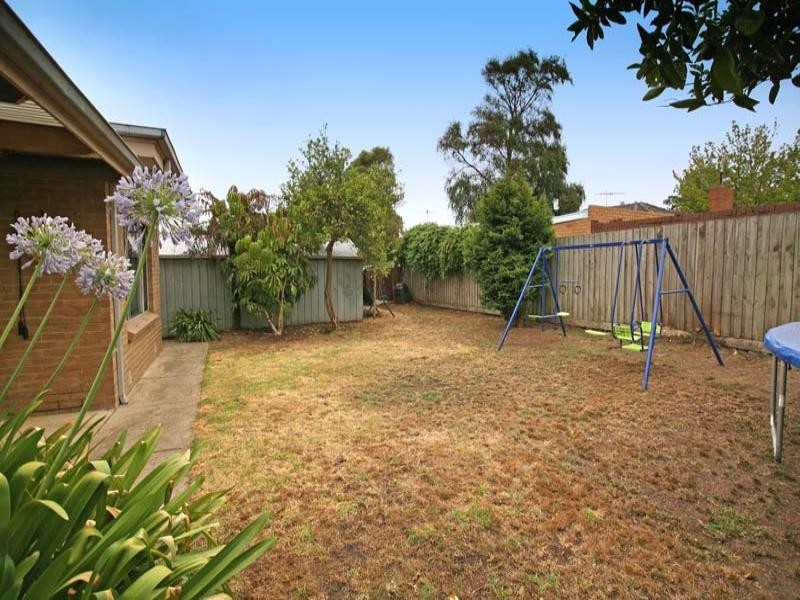 37 Ranfurlie Drive, Glen Waverley VIC 3150