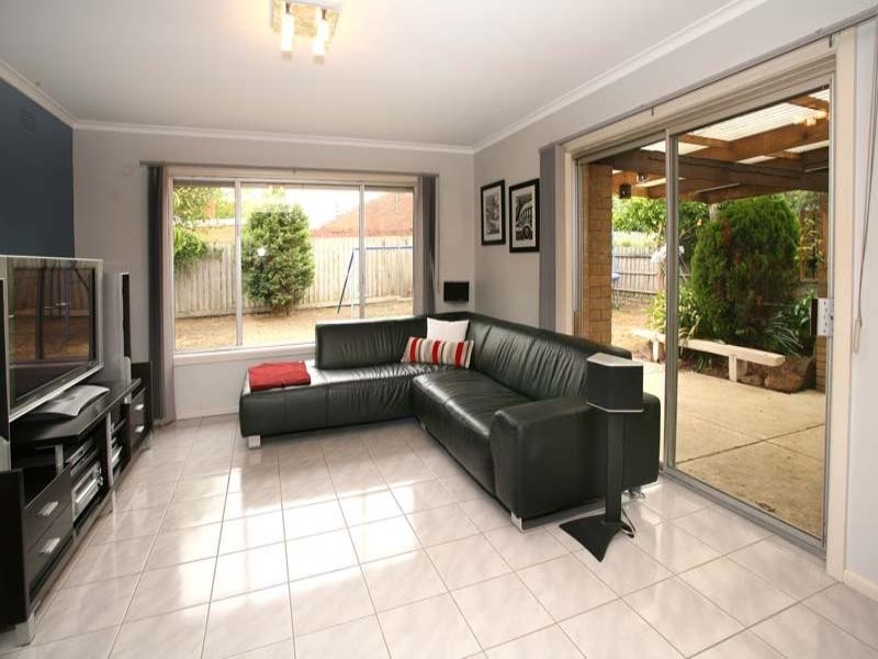 37 Ranfurlie Drive, Glen Waverley VIC 3150