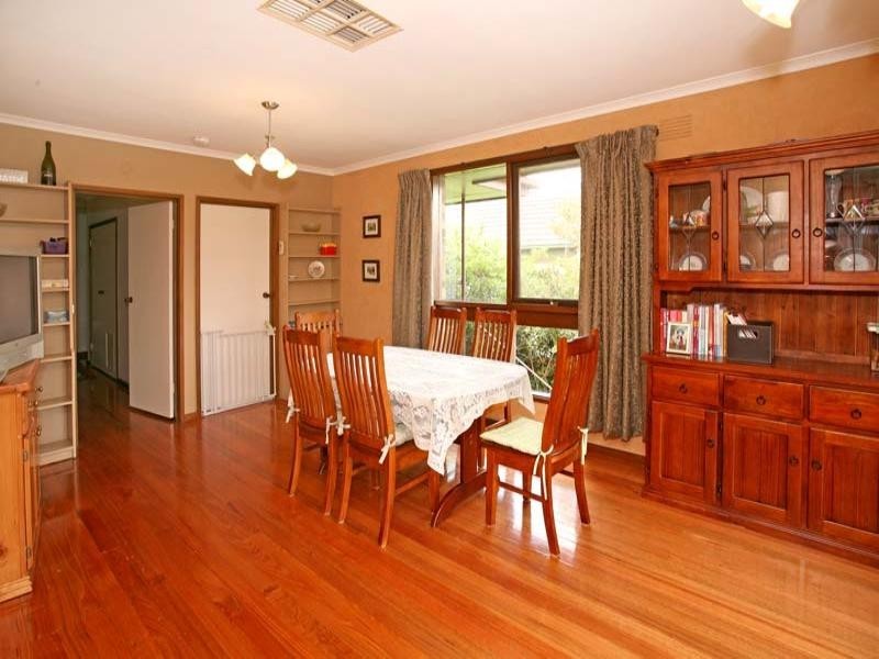 31 Pepperell Avenue, Glen Waverley VIC 3150