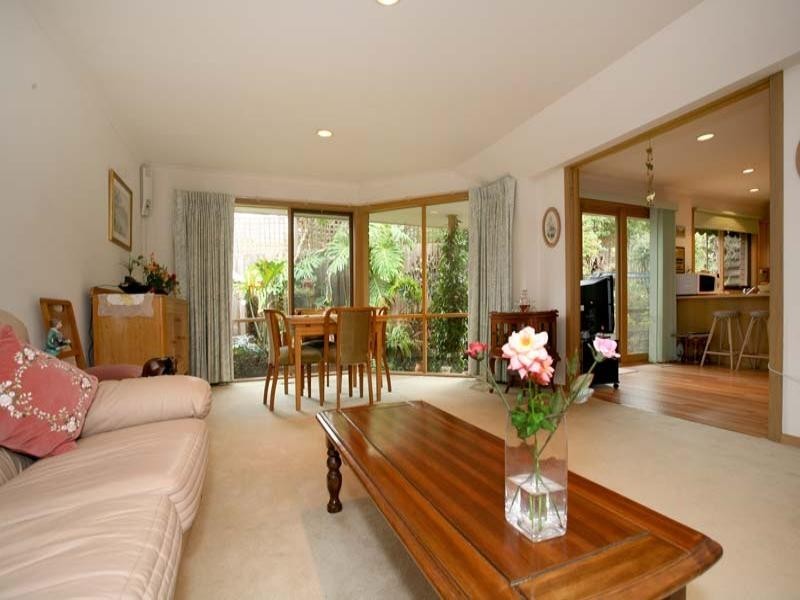 2/5 Campbell Street, Glen Waverley VIC 3150