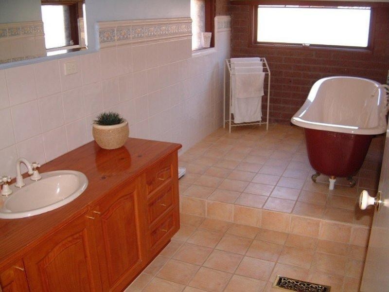 11 Graduate Crescent, Wheelers Hill VIC 3150