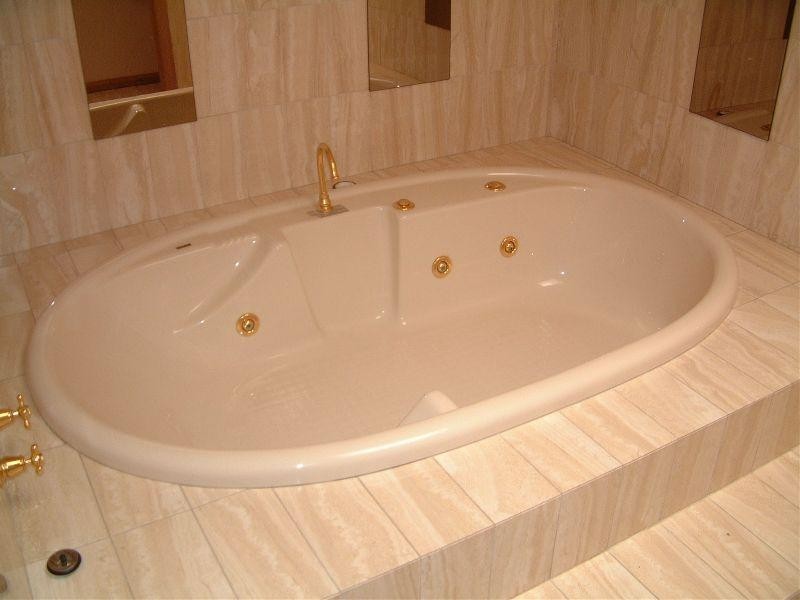 25 Rhodes Drive, Glen Waverley VIC 3150