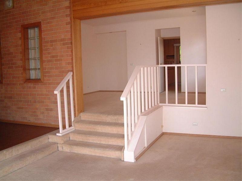 25 Rhodes Drive, Glen Waverley VIC 3150