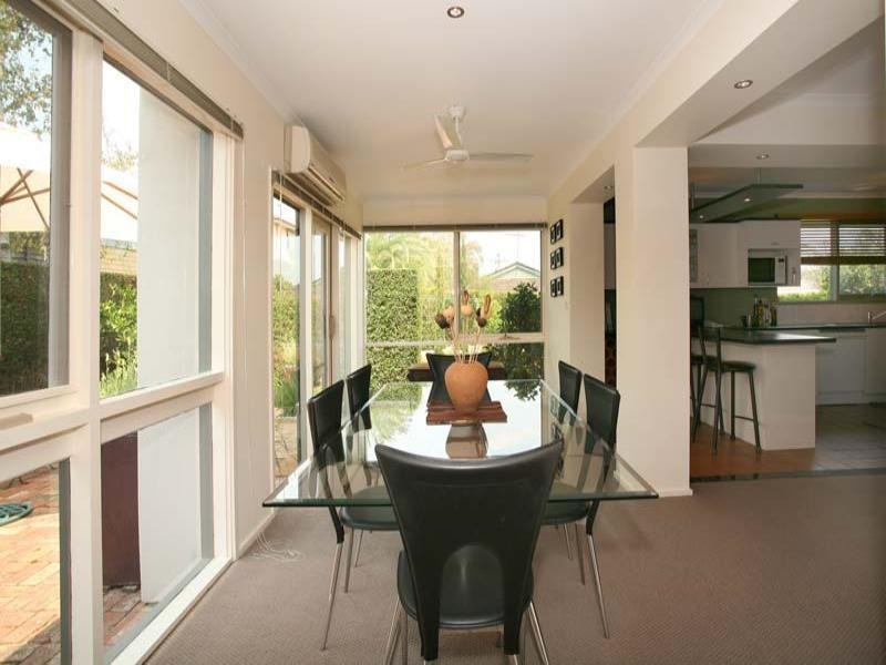 10 Chivalry Avenue, Glen Waverley VIC 3150