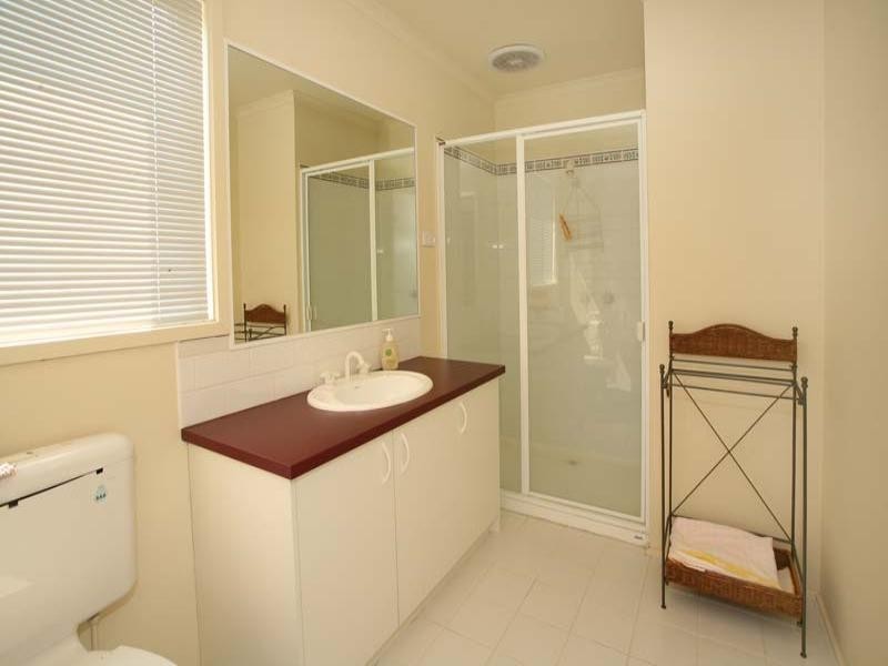 7 Betts Way, Burwood East VIC 3151