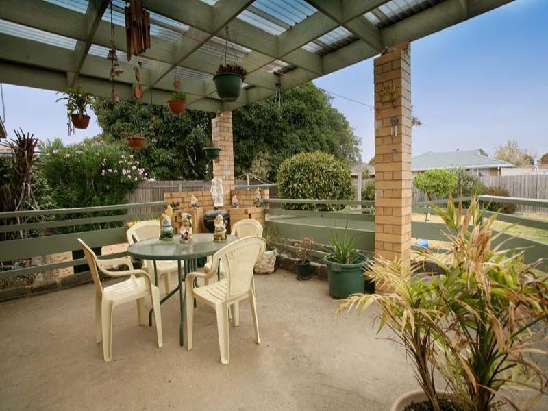 6 Blackwood Drive, Wheelers Hill VIC 3150