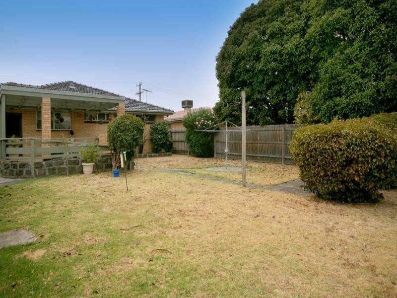 6 Blackwood Drive, Wheelers Hill VIC 3150