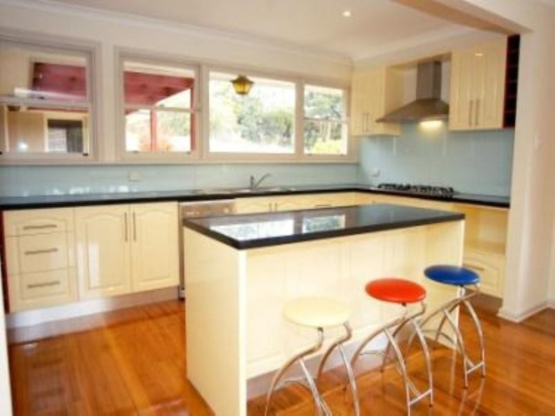 6 Chiara Court, Glen Waverley VIC 3150