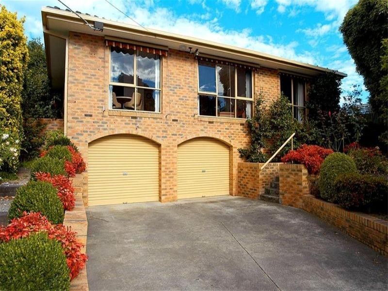 4 Regal Court, Glen Waverley VIC 3150