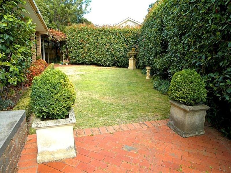 4 Regal Court, Glen Waverley VIC 3150