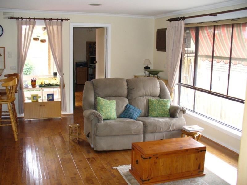 14 Minchinbury Drive, Vermont South VIC 3133