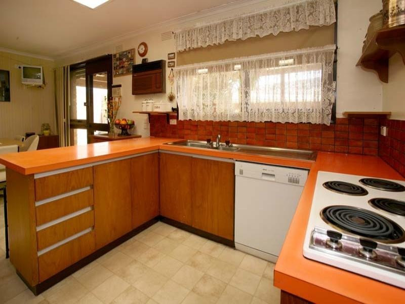 22 Mavista Avenue, Glen Waverley VIC 3150