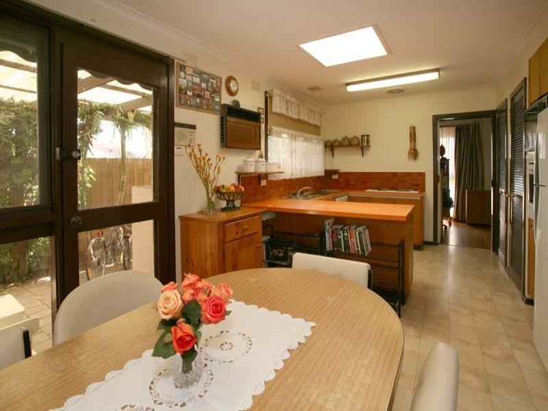 22 Mavista Avenue, Glen Waverley VIC 3150