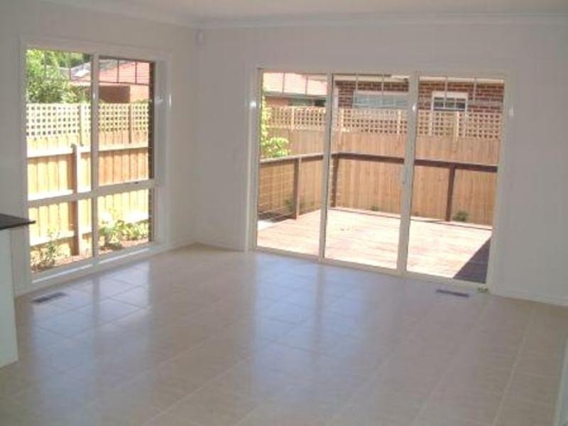 3/7 Mitchell Road, Mont Albert North VIC 3129