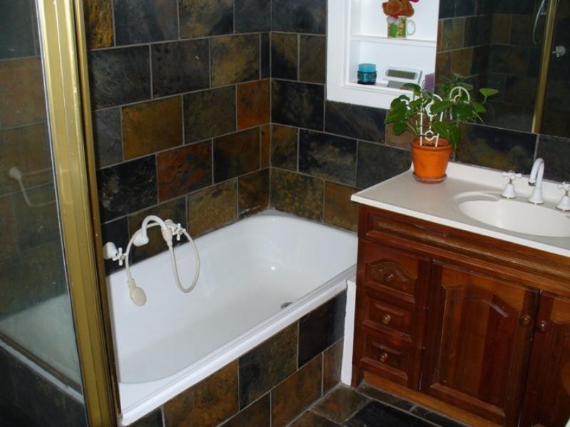 14 Minchinbury Drive, Vermont South VIC 3133