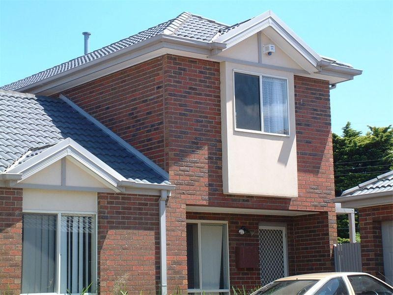 4/3 McKelvie Court, Glen Waverley VIC 3150