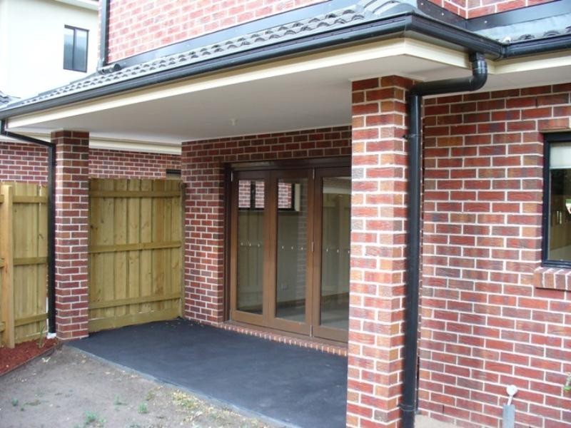 1/3 Sutton Court, Glen Waverley VIC 3150