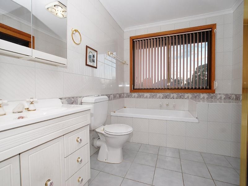 10 Merrill Street, Mulgrave VIC 3170