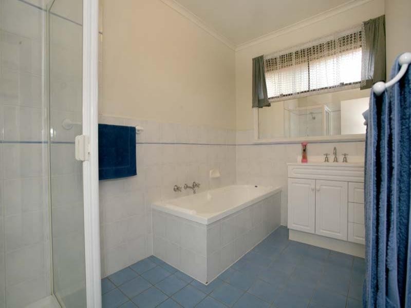 4 Patio Court, Vermont South VIC 3133