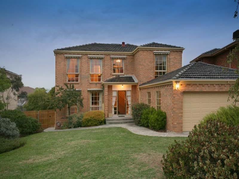 18 Roswell Street, Glen Waverley VIC 3150