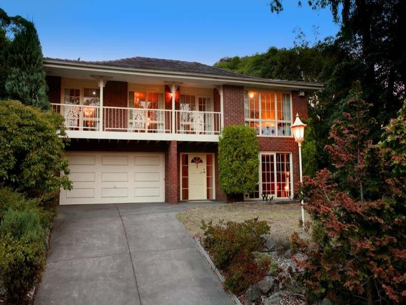 4 Heatherlea Drive, Wheelers Hill VIC 3150