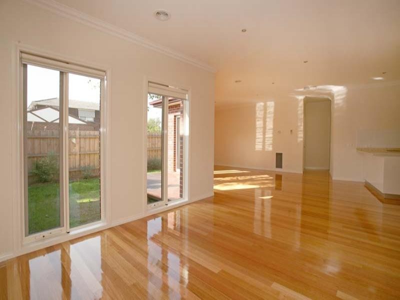 2/2 Kuebler Street, Glen Waverley VIC 3150