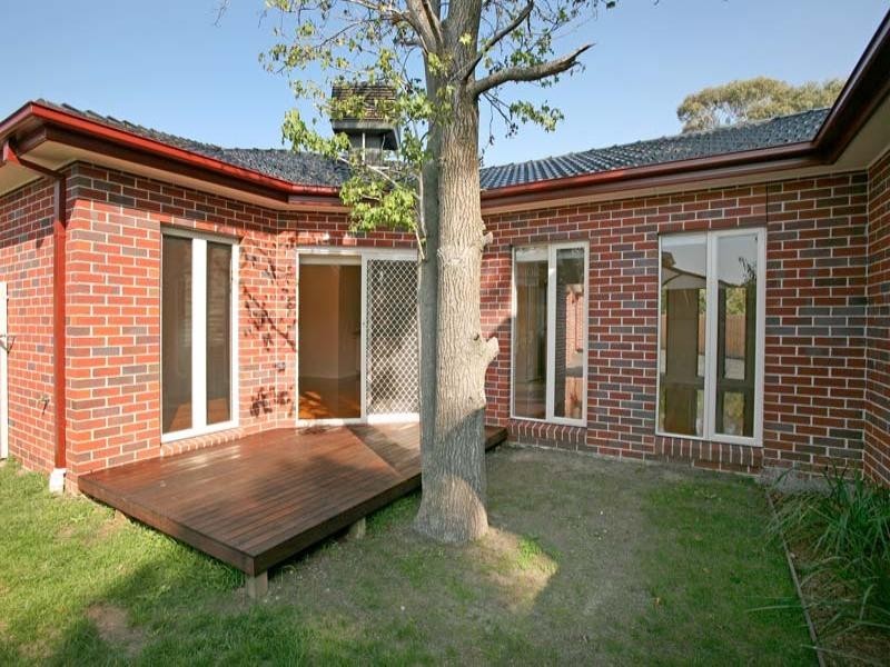 2/2 Kuebler Street, Glen Waverley VIC 3150