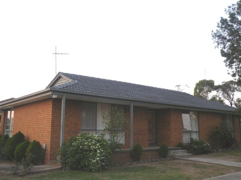 45 Whitehaven Crescent, Noble Park North VIC 3174