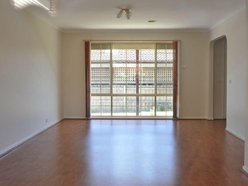 2/4 Hammence Street, Glen Waverley VIC 3150