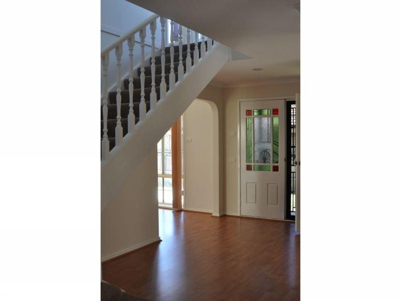 2/4 Hammence Street, Glen Waverley VIC 3150