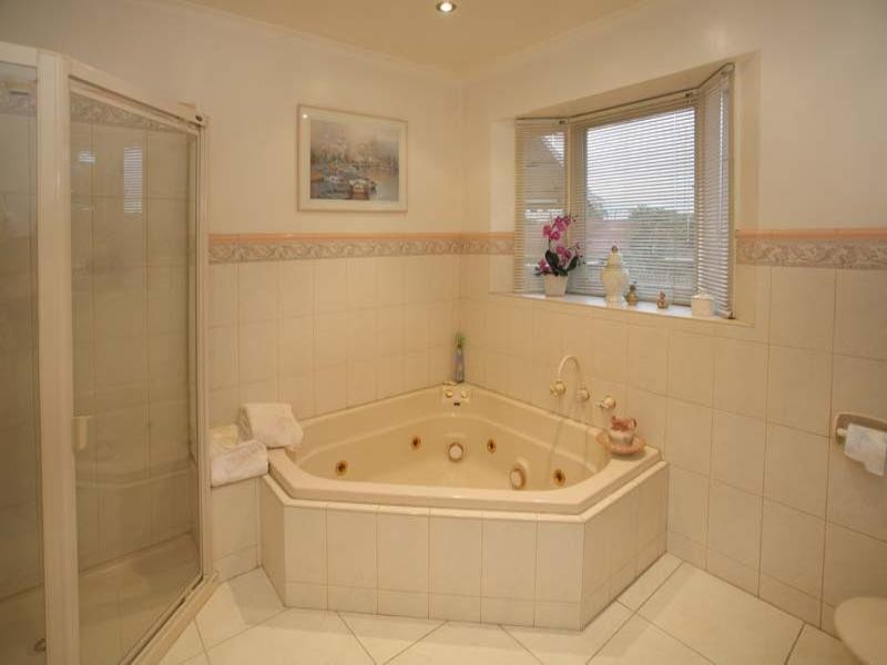 6 Astley Court, Vermont South VIC 3133