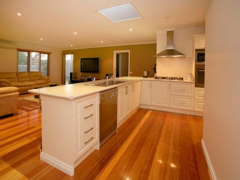 26 Albany Drive, Mulgrave VIC 3170