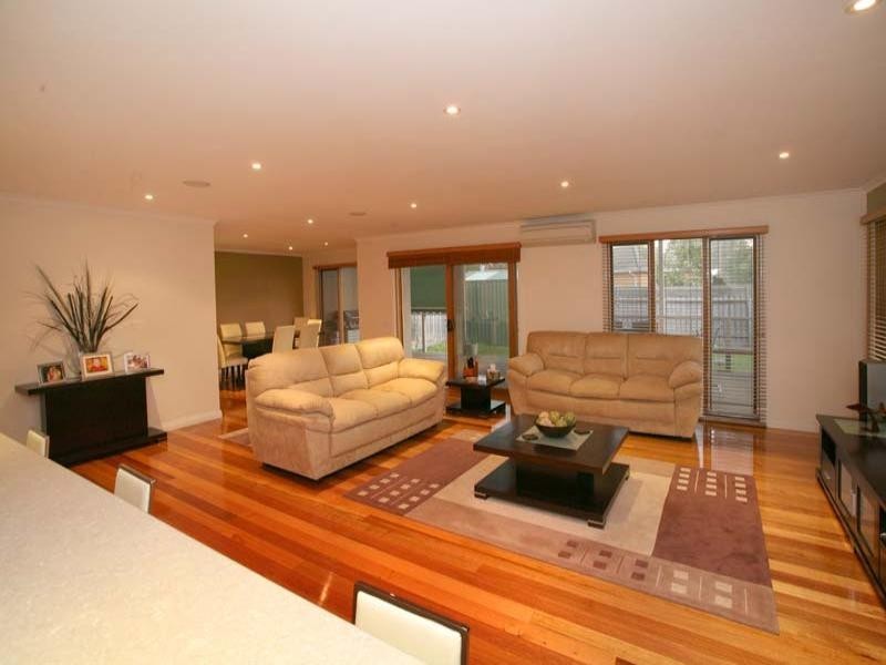 26 Albany Drive, Mulgrave VIC 3170