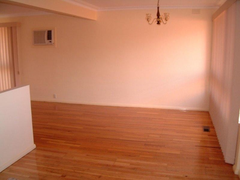 20 Worthing Avenue, Burwood East VIC 3151