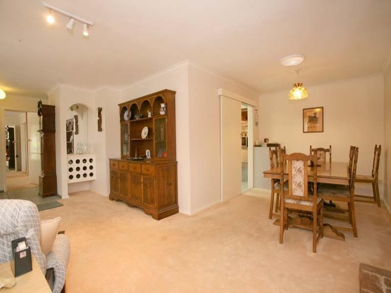 3 Farnham Avenue, Wheelers Hill VIC 3150