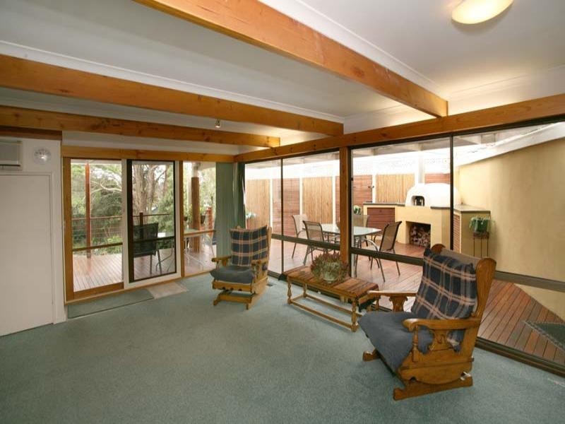 3 Farnham Avenue, Wheelers Hill VIC 3150