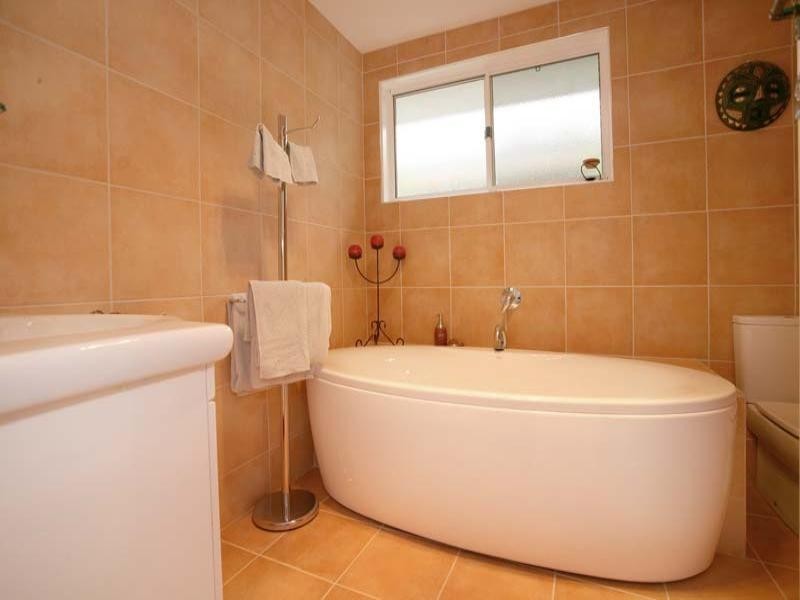 3 Farnham Avenue, Wheelers Hill VIC 3150