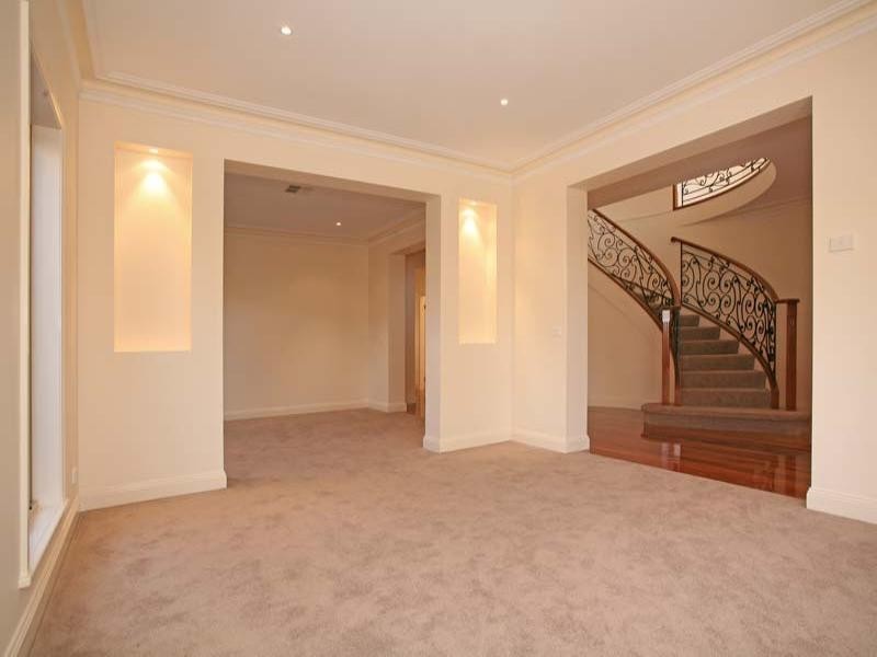 7 Kinnoull Grove, Glen Waverley VIC 3150