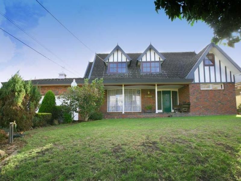 27 Weeden Drive, Vermont South VIC 3133