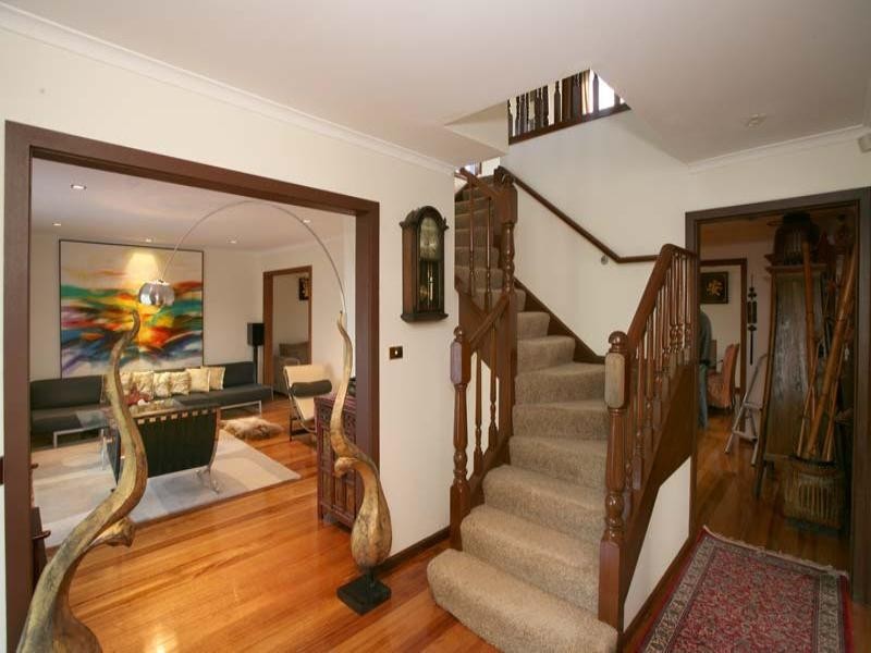 27 Weeden Drive, Vermont South VIC 3133