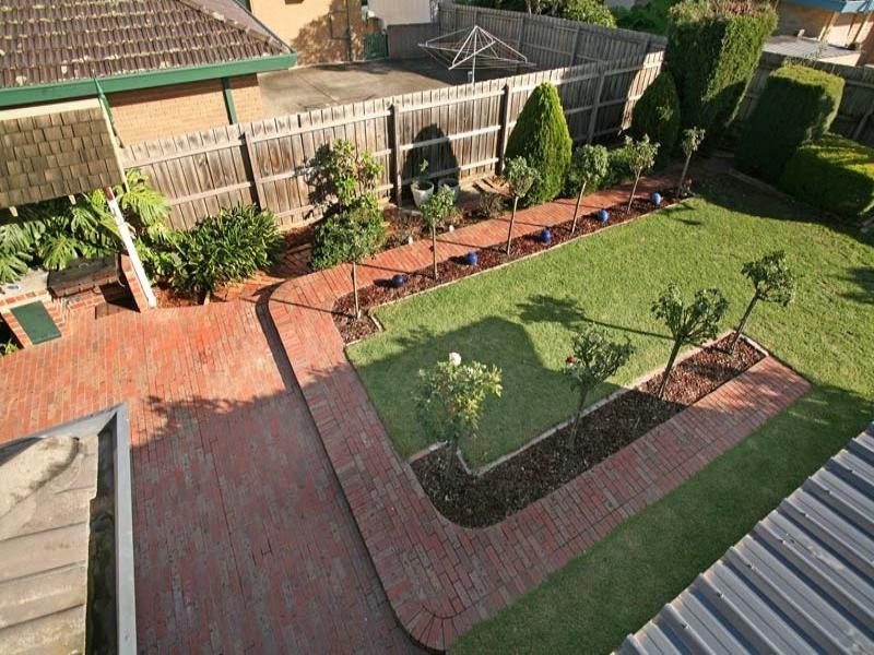 27 Weeden Drive, Vermont South VIC 3133