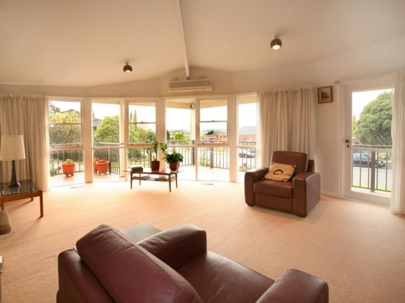 67 Marykirk Drive, Wheelers Hill VIC 3150