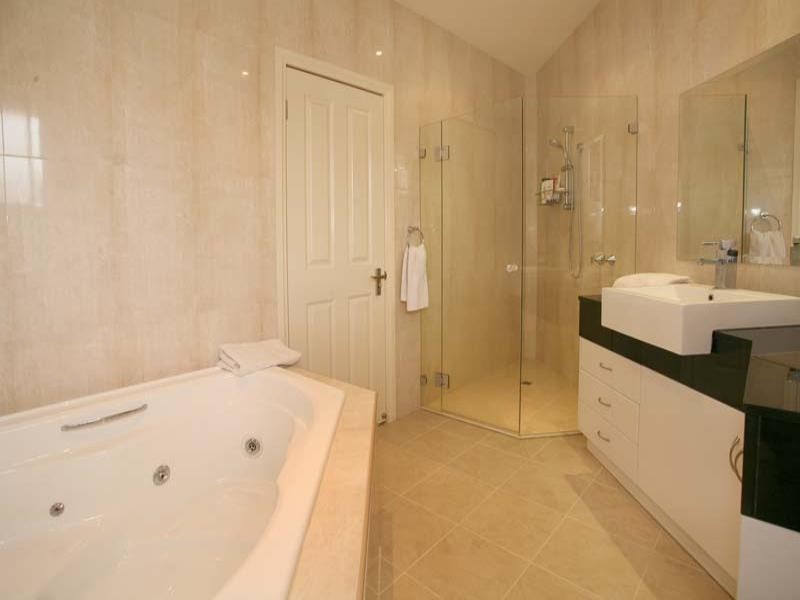 1/6 Short Street, Glen Waverley VIC 3150