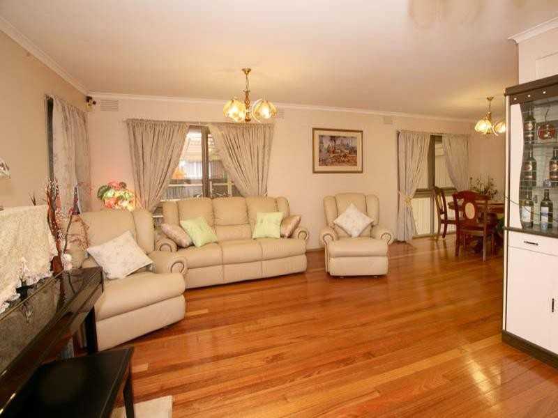 20 Whites Lane, Glen Waverley VIC 3150