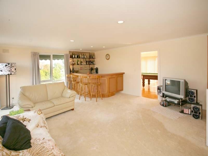 4 Beacon Street, Vermont South VIC 3133