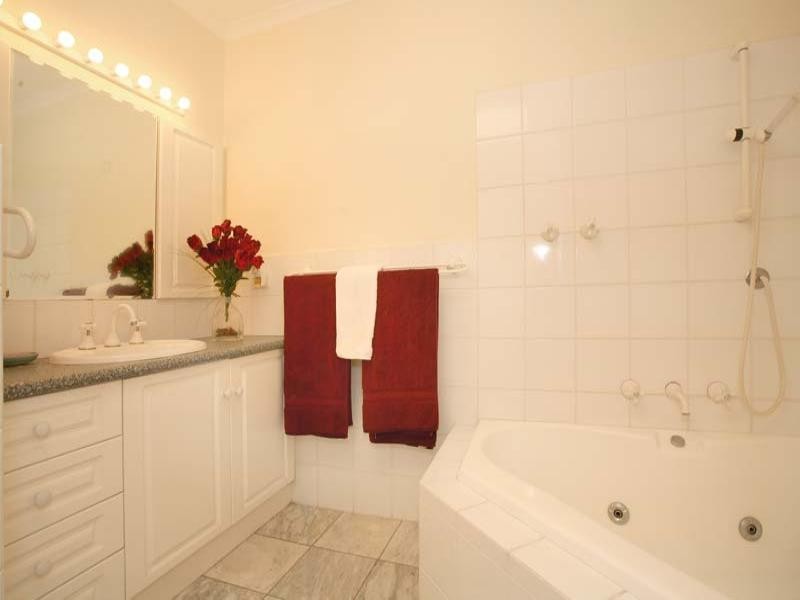 4 Beacon Street, Vermont South VIC 3133