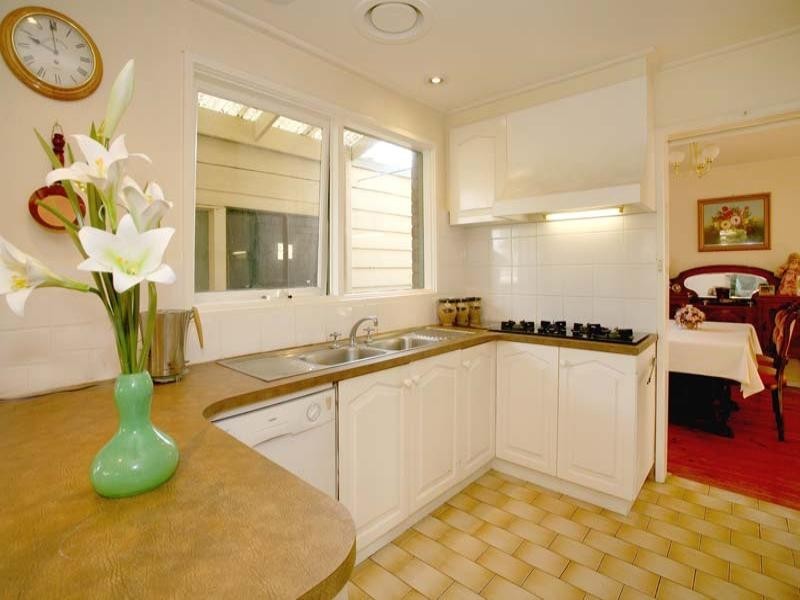 4 Beacon Street, Vermont South VIC 3133