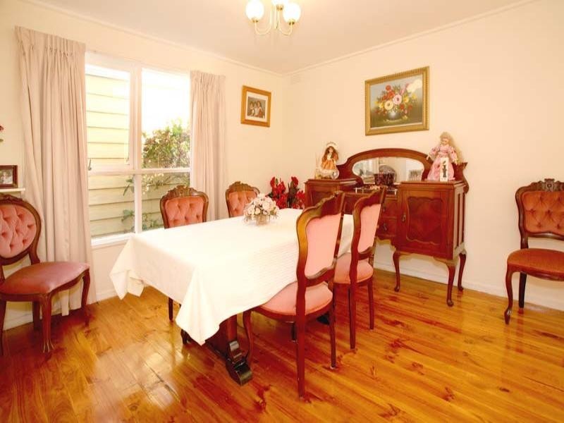 4 Beacon Street, Vermont South VIC 3133