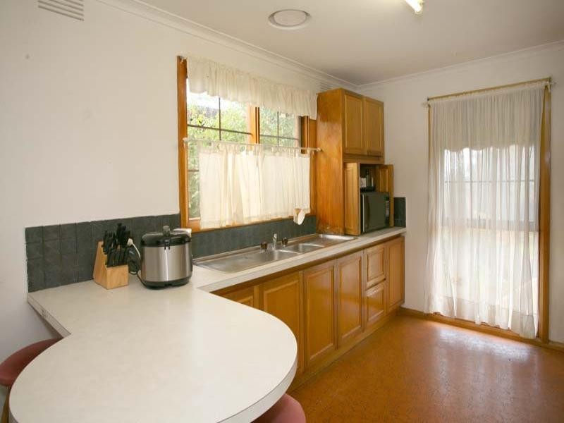 34 Buller Drive, Glen Waverley VIC 3150
