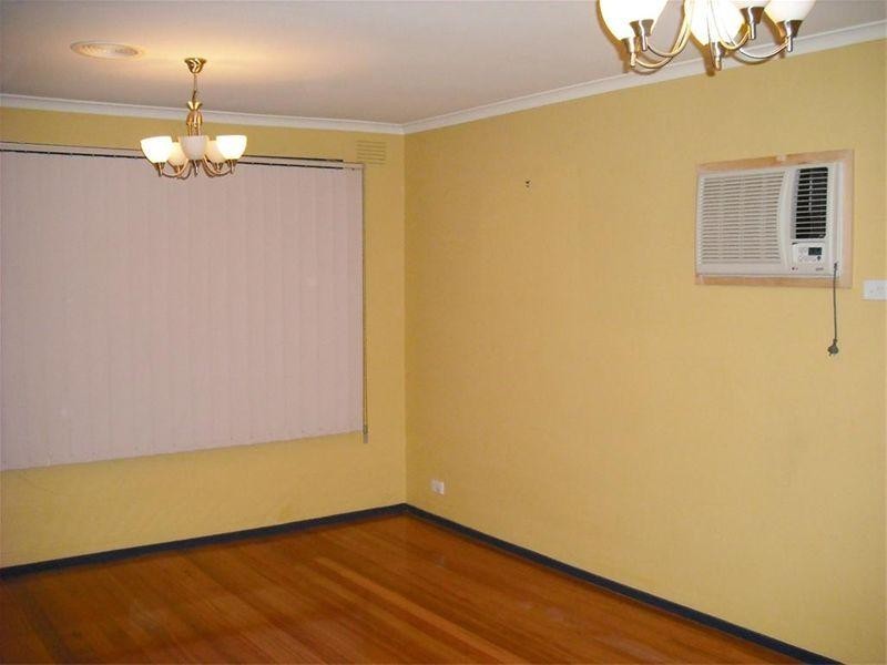 52 Kambara Drive, Mulgrave VIC 3170